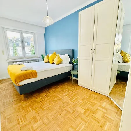 Apartment Stylish 1br Flat With Outdoor Space *